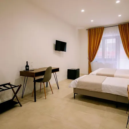 4 Seasons Trastevere