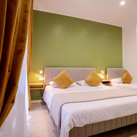 4 Seasons Trastevere 4*