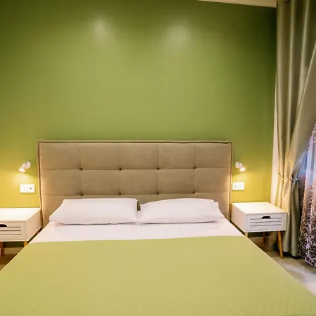 4 Seasons Trastevere Gasthof 4*