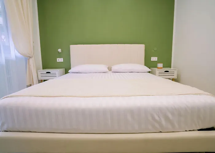 4 Seasons Trastevere